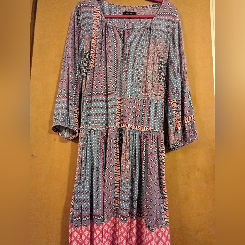 Spring/Summer Dress - Picture 4 of 4